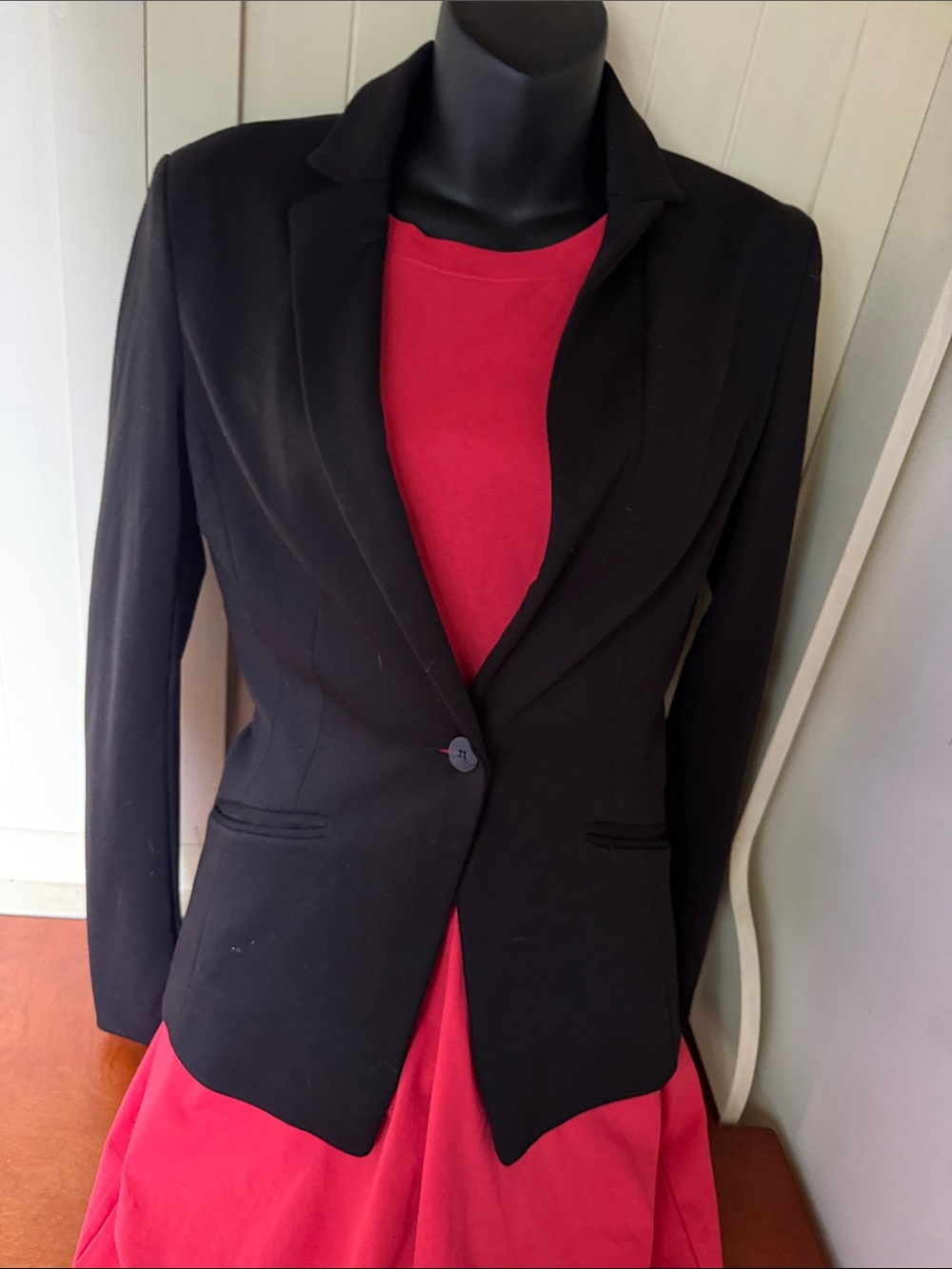3/$10 H&M Black Women's Tailored One-Button Blazer